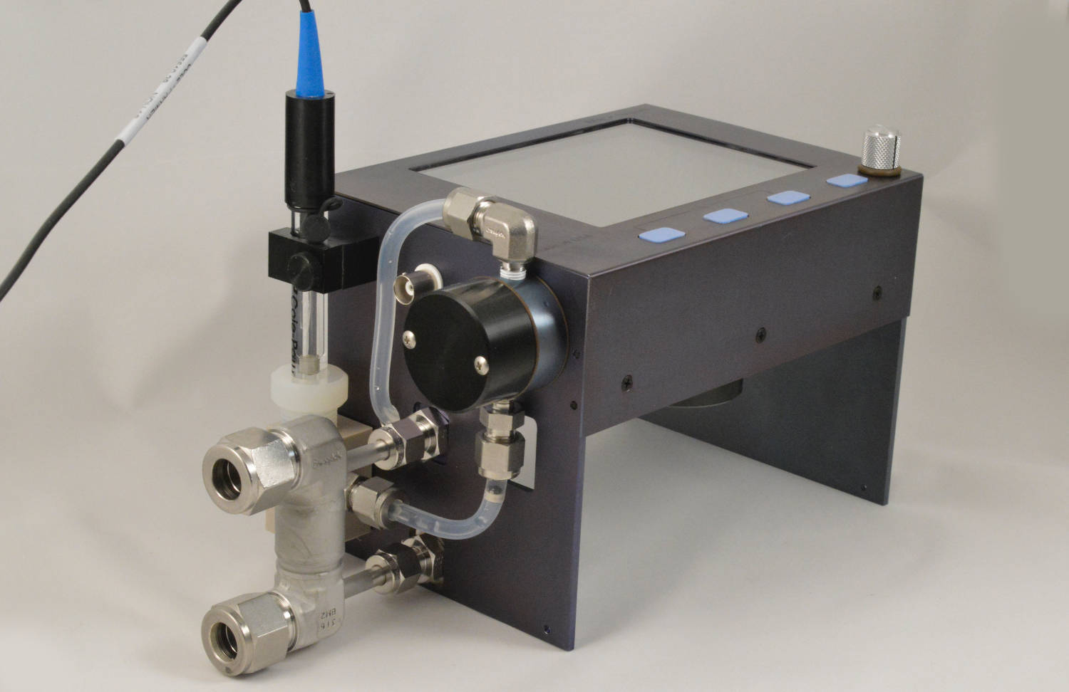 Side view of RD5I:250-280-RI-C-pH industrial liquid chromatography detector